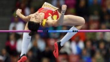 La atleta espa&ntilde;ola Ruth Beitia compite en la prueba de salto de altura durante los campeonatos de Europa de atletismo celebrados en el estadio Letzigrund en Z&uacute;rich (Suiza).