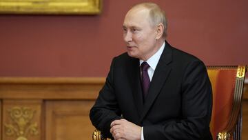 Russian President Vladimir Putin attends a meeting with Belarusian President Alexander Lukashenko on the sidelines of an informal summit of the Commonwealth of Independent States (CIS) leaders at the State Russian Museum in Saint Petersburg, Russia December 27, 2022. Sputnik/Alexei Danichev/Kremlin via REUTERS ATTENTION EDITORS - THIS IMAGE WAS PROVIDED BY A THIRD PARTY.