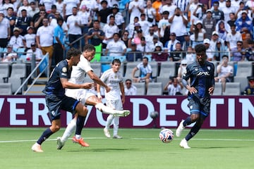 1-0. Fran Garc¨ªa asiste a Jude Bellingham en ¨¢rea del Pachuca. El jugador ingl¨¦s controla y saca un zurdazo raso, cruzado, para superar la estirada de Carlos Moreno.
