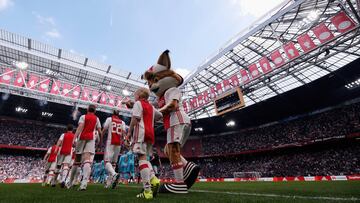 El Amsterdam Arena momentos antes del arranque de un partido entre el Ajax y el Feyenoord.