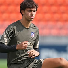 Simeone da vueltas al once y ensaya con João Félix-Luis Suárez