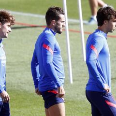 Triple dilema para Simeone