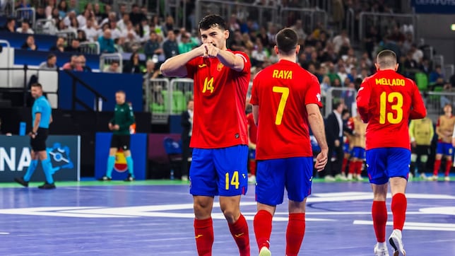 España silencia 8.109 gargantas para empezar la Eurocopa a lo grande