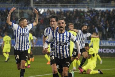 Se hizo esperar el estreno con gol de Rober González, pero ante el Leganés se desquitó con un doblete que pone al Alavés en ascenso directo. De los dos nos quedamos con el segundo, tras un recorte y golpeó con la pierna izquierda.