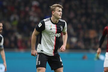 De Ligt: 104,7 millones de euros. 