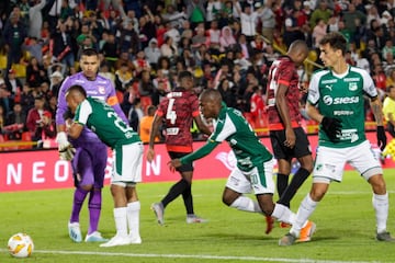 Independiente Santa Fe y Deportivo Cali jugaron en la segunda jornada del Torneo ESPN en el estadio El Campín. Se estrenaron varios de los refuerzos.