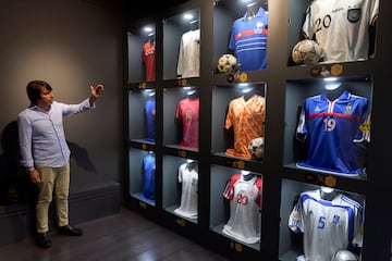 21/07/22 PRESENTACION DEL SHOWROOM DEL MUSEO LEGENDS DE MADRID CAMISETA UNIFORME 
MARCELO ORDAS 
