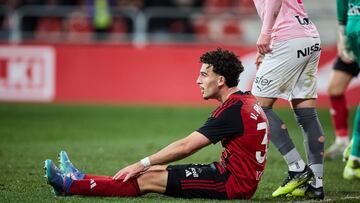 Víctor Parada actuó como lateral derecho y dispuso de dos grandes ocasiones para marcar.