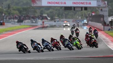 La salida del esprint de MotoGP en Indonesia.