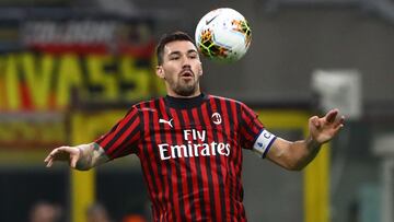 MILAN, ITALY - OCTOBER 20: Alessio Romagnoli of AC Milan in action during the Serie A match between AC Milan and US Lecce at Stadio Giuseppe Meazza on October 20, 2019 in Milan, Italy. (Photo by Marco Luzzani/Getty Images)
PUBLICADA 20/12/19 NA MA13 1C