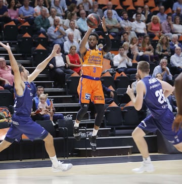 De Toronto Raptors a Valencia Basket. 