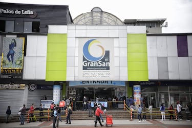 ¿Adiós a San Victorino? El famoso centro comercial de Bogotá atraviesa una dura crisis y cada vez despiden a más trabajadores