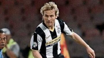 Nedved será hoy el mediocentro.