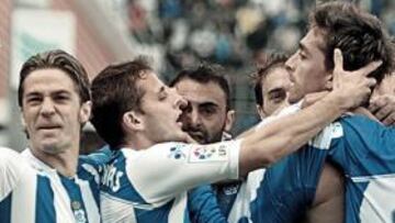 <b>SIN PESIMISMO. </b>Los jugadores del Recreativo confían en lograr el triunfo en Pamplona para olvidar el traspié del pasado domingo ante el Athletic.