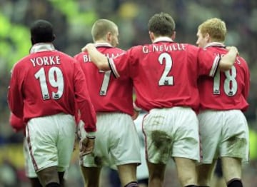 Dwight Yorke, David Beckham, Gary Neville y Paul Scholes en el 2000.