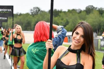 Las chicas más guapas del paddock de Brno