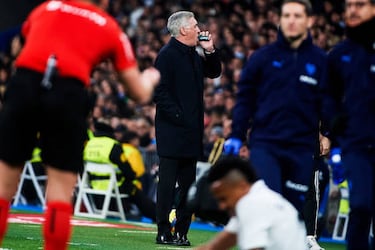 Ancelotti: ¡°Ya si no nos llegan a poner el domingo... ?estar¨ªamos jodidos!¡±