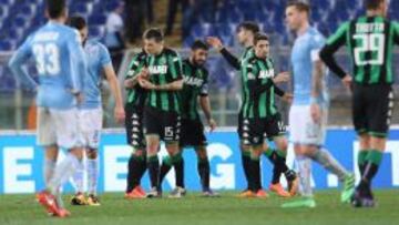 Jugadores del Sassuolo celebran su victoria ante el SS Lazio.