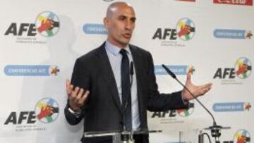 Luis Rubiales, presidente de AFE, ha dejado claro que ama&ntilde;ar es matar el f&uacute;tbol.
 