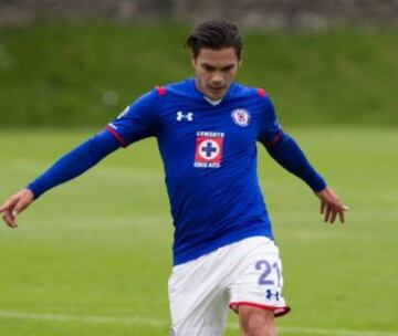 Xavi Báez dejó al Cruz Azul y pasa a formar parte de las filas del Necaxa. 