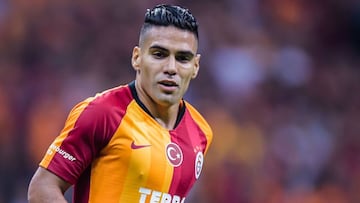 Al Hilal doblaría sueldo de Falcao en Galatasaray