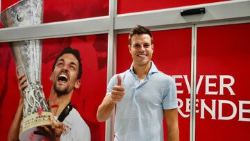 Oficial: Azpilicueta nuevo jugador del Sevilla