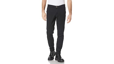 Este es el pantalón chino ‘slim fit’ que no puede faltar en tu armario este otoño: suave y elástico