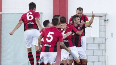 Sólo cuatro Primeras europeos todavía no han perdido en liga
