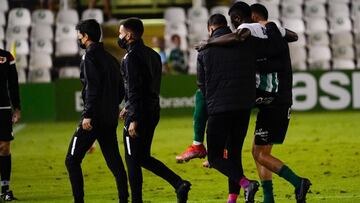 El aductor derecho de Soko puede dejar cojo al Racing