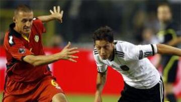 Özil: "En España mi rendimiento se ha hecho más constante"