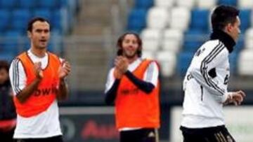 <b>11:15. </b>En el césped, con todos.