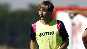 10/09/16 Entrenamiento del Granada CF
Sergi Samper