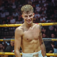 Álex Usieto: “Quiero llegar a ser campeón de la UFC”