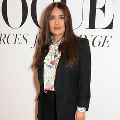 Who helped Salma Hayek break into comedies?