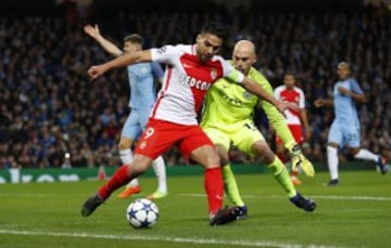 El delantero colombiano marcó el primer gol del Mónaco en el partido ante el Manchester City, en Inglaterra, en la ida de los octavos de final de Champions League.