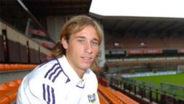 <b>JOVEN PERLA. </b>El joven talento argentino Biglia en las gradas de Constant Vanden Stock, estadio del Anderlecht.