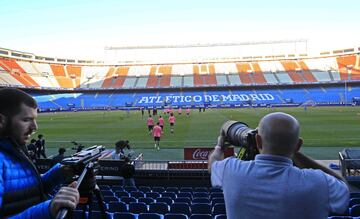 Así fue el entrenamiento del Atlético en su vuelta al Calderón