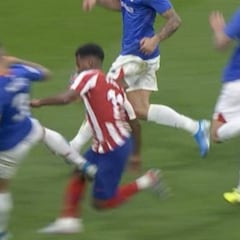 Iturralde: "La entrada de Unai Núñez sobre Lemar es penalti"