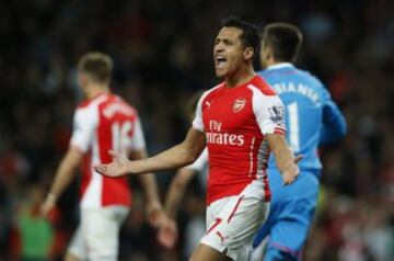 Alexis Sánchez fue el gran precio del Arsenal (35 millones de euros) y demostró su valor. Fue el goleador del equipo y jugó su mejor temporada en Europa.