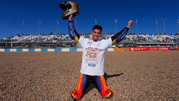 Marc García gana, con 17 años, el título de Supersport 300 en Jerez aventajando por un solo punto de diferencia al italiano Coppola.