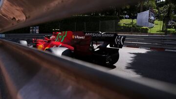 MONTE-CARLO, MONACO - MAY 23: Carlos Sainz of Spain driving the (55) Scuderia Ferrari SF21 on track during the F1 Grand Prix of Monaco at Circuit de Monaco on May 23, 2021 in Monte-Carlo, Monaco. (Photo by Lars Baron/Getty Images)