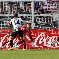 Así sentenció Palestino a la U: un error insólito y un golazo