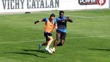 Sergio García apura y el Espanyol aprieta al Villarreal por Caicedo