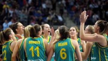 Las jugadoras de Australia celebran el bronce.