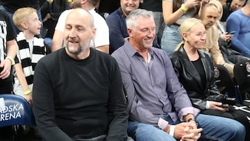 Dino Radja y Toni Kukoc, en Belgrado durante el partido de Euroliga que enfrentó a Partizán y Olympiacos.