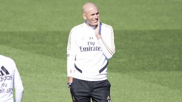 Zidane: "No habl¨¦ con Bale"