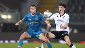 Nico González, ante el Vitória Guimarães.