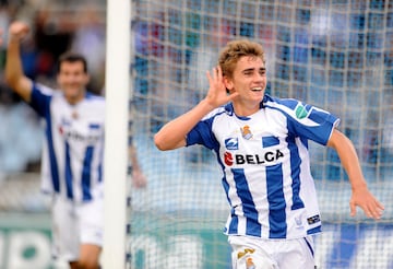 Así celebró Griezmann su primer gol oficial con la Real Sociedad. Fue contra el Salamanca, en Segunda División, el 11/10/2009. El partido acabó 2-0. 