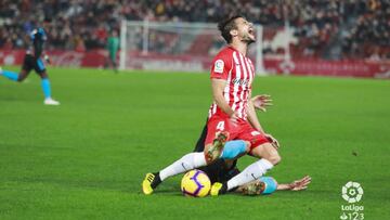 El Almer¨ªa no consigue derrumbar la muralla del Lugo