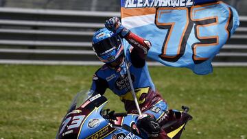 Álex Márquez celebrando su victoria en Mugello.